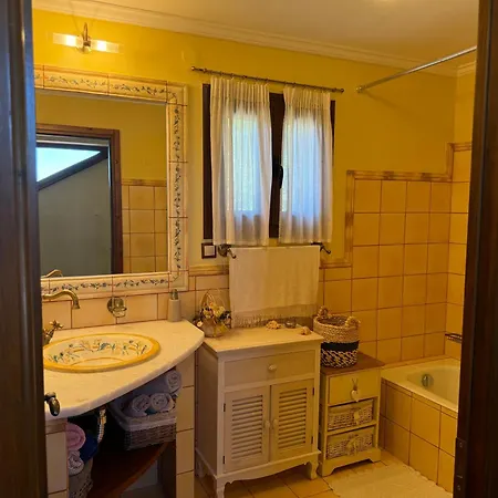 Lazareto Holiday home Anogi